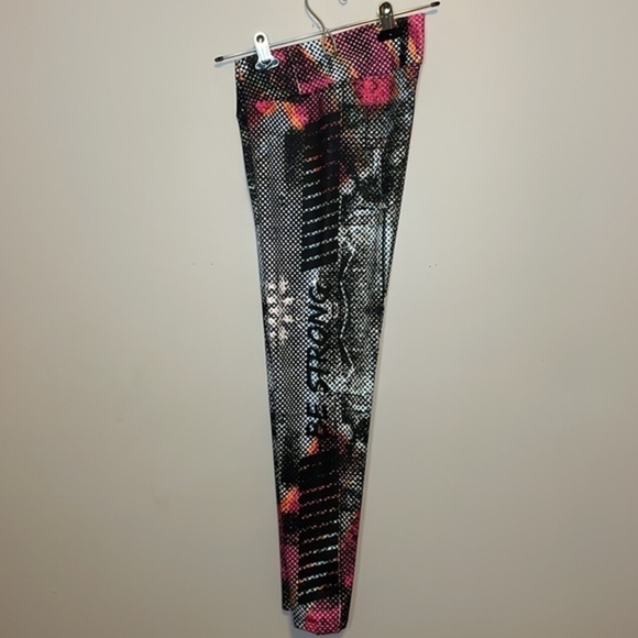 PRINT “Be strong” legging - Picture 3 of 6